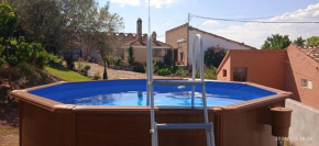 CASA TURÍSTICA Villa Carmen, CON CHIMENEA, AMPLIA ZONA DE JARDÍN, BARBACOA, PISCINA Y GARAJE
